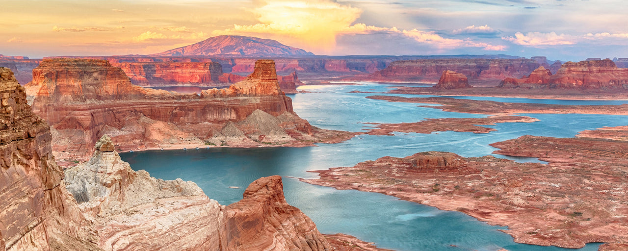 Scenic view of lake Powell at sunset, Alstrom Point, Arizona, USA