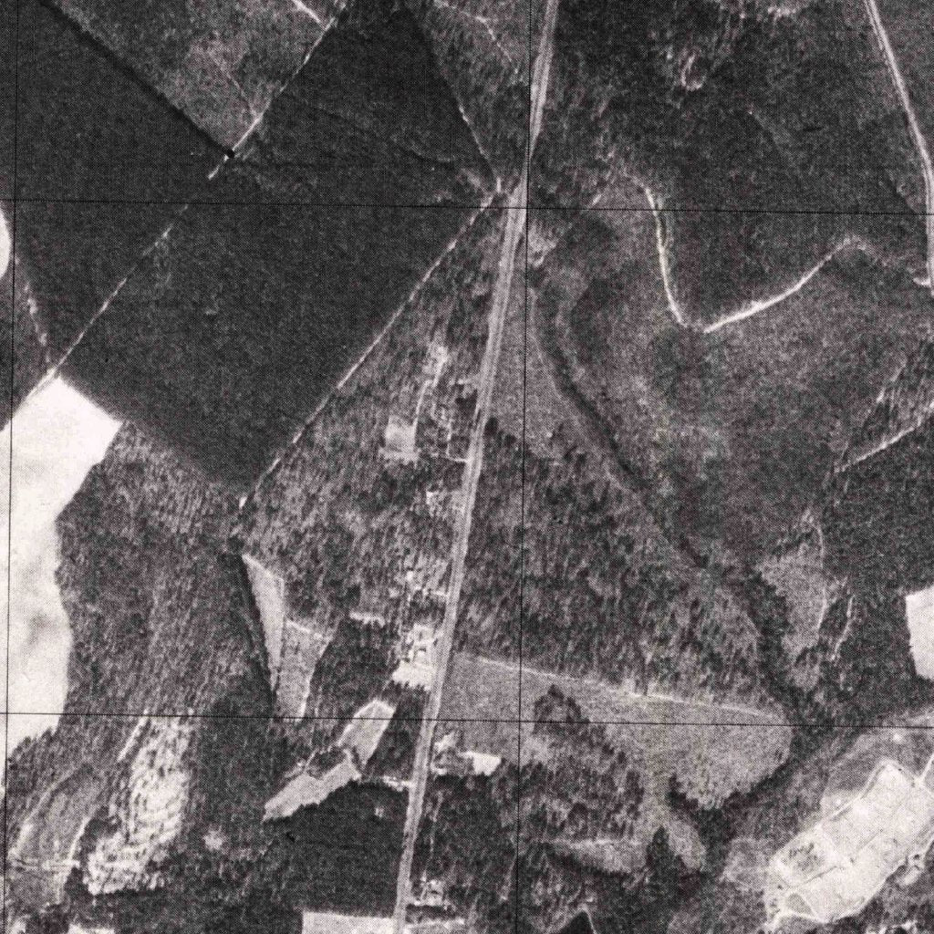 Pinebluff, NC (1976, 24000Scale) Map by United States Geological