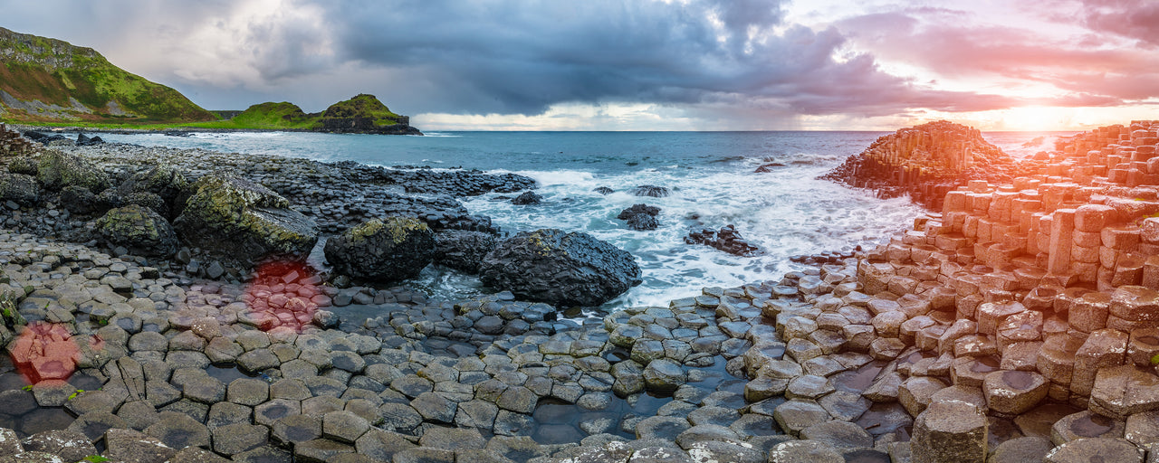  The Giant's Causeway in the morning. 