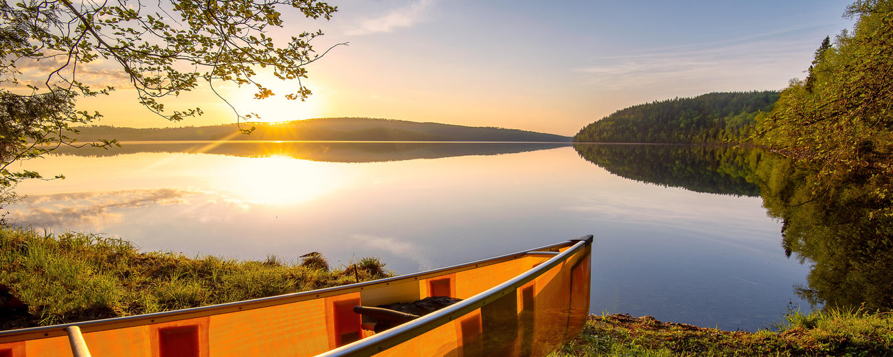  Canoe on the shore of the Boundary Waters in northern Minnesota 