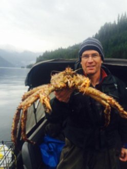 Steeve Rooke holding a crab