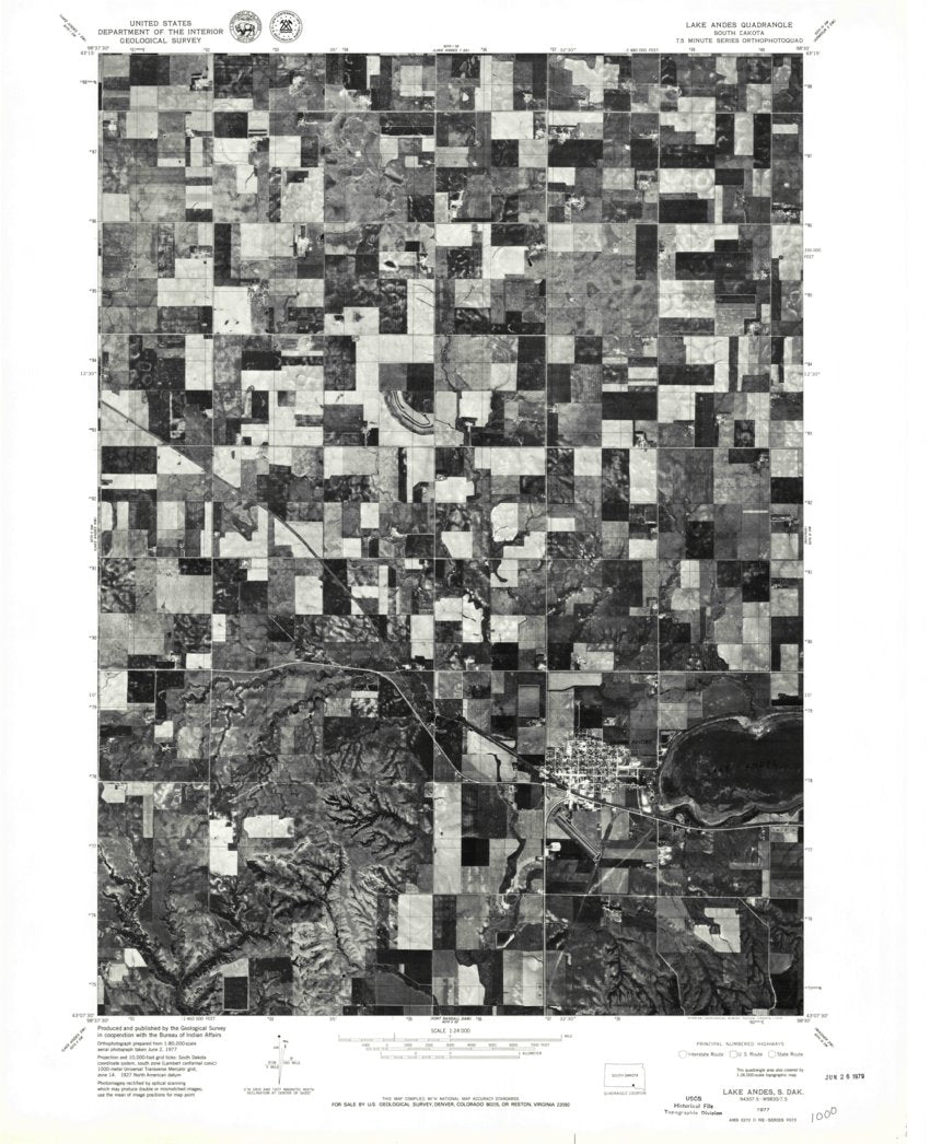 Lake Andes, SD (1977, 24000Scale) Map by United States Geological